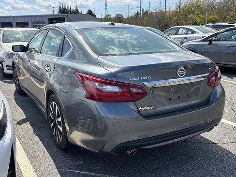Used 2018 Nissan Altima 2.5 SV image 14