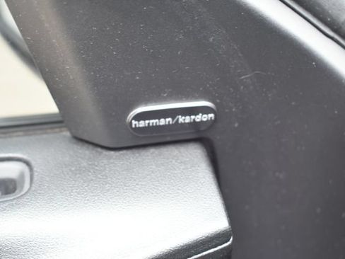 Used 2022 Dodge Charger R/T w/ Plus Group RWD image 6