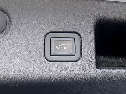 Used 2024 Chevrolet Equinox LT image 10