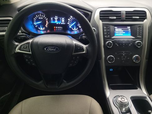 Used 2019 Ford Fusion S FWD image 22