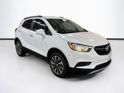 Used 2021 Buick Encore Preferred w/ Safety Package image 3