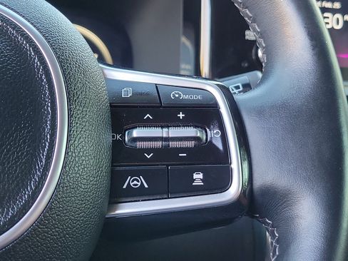 Used 2023 Kia Sorento SX Prestige image 30