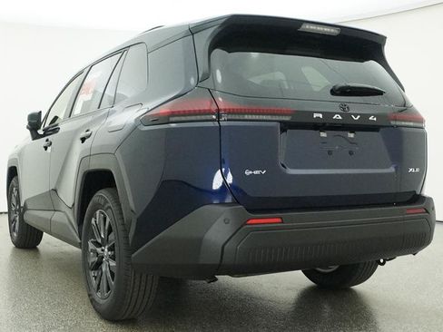 Used 2026 Toyota RAV4 XLE Premium FWD image 25