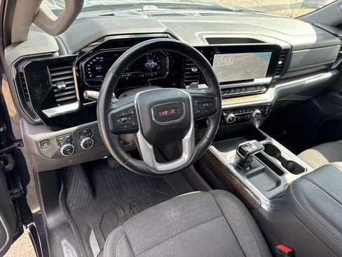 Used 2023 GMC Sierra 1500 Elevation image 18
