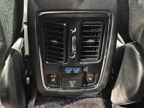 Used 2017 Jeep Grand Cherokee Limited AWD/4WD image 25