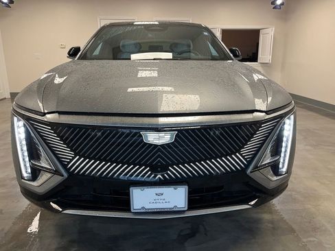 Certified 2024 Cadillac Lyriq Luxury AWD/4WD image 5