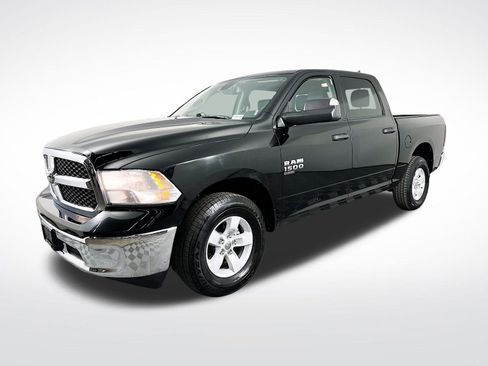 Used 2023 RAM 1500 Classic SLT w/ Trailer & Traction Group image 4