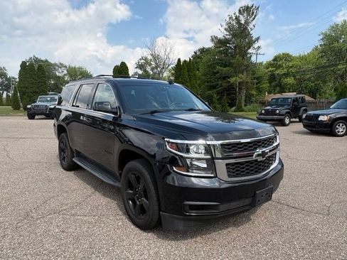 Used 2018 Chevrolet Tahoe LT w/ LT Midnight Edition AWD/4WD image 8