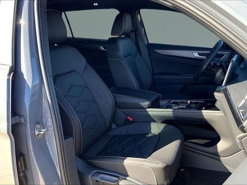 New 2026 Volkswagen Atlas Cross Sport SE AWD/4WD image 11