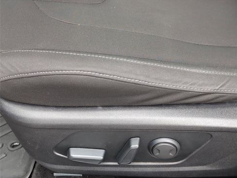 Used 2021 Hyundai Elantra SEL w/ Convenience + Premium Package image 15