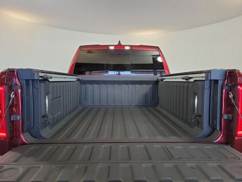 Used 2025 RAM 1500 Limited AWD/4WD image 26