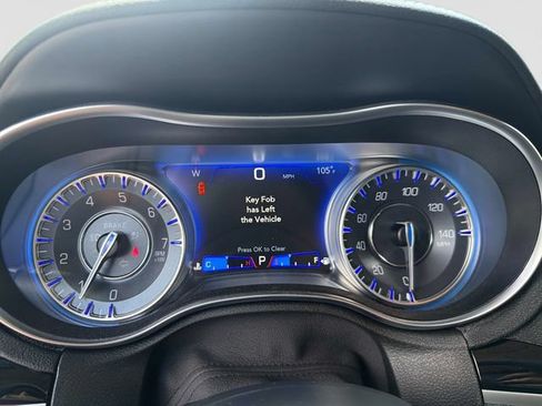 Used 2023 Chrysler 300 Touring w/ Sport Appearance Package RWD image 26