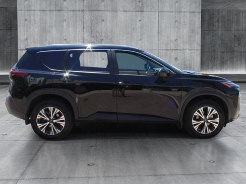 Used 2023 Nissan Rogue SV w/ SV Premium B Package FWD image 8