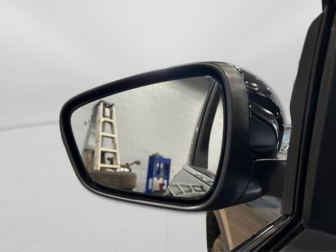 Used 2023 Ford Escape Platinum AWD/4WD image 15