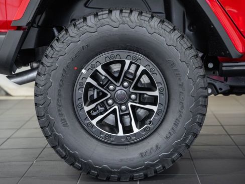 New 2026 Jeep Wrangler Unlimited Rubicon AWD/4WD image 18