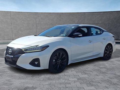Used 2023 Nissan Maxima SR w/ Sport Mat Group FWD image 3