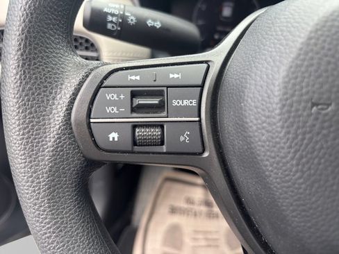 Used 2025 Honda HR-V LX image 21