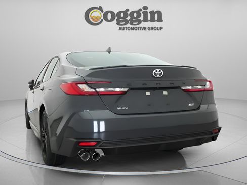 New 2026 Toyota Camry SE FWD image 12
