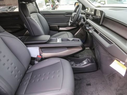 New 2026 Kia EV9 Wind AWD/4WD image 24
