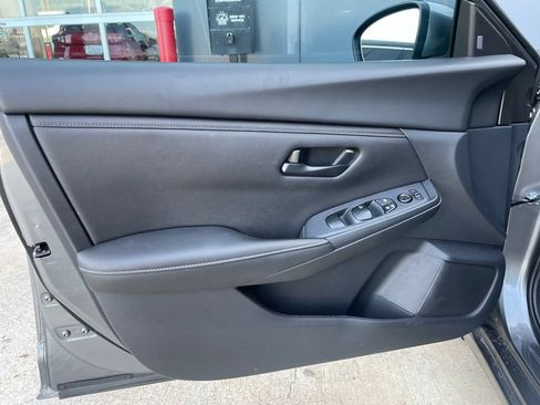 Certified 2024 Nissan Sentra S FWD image 9