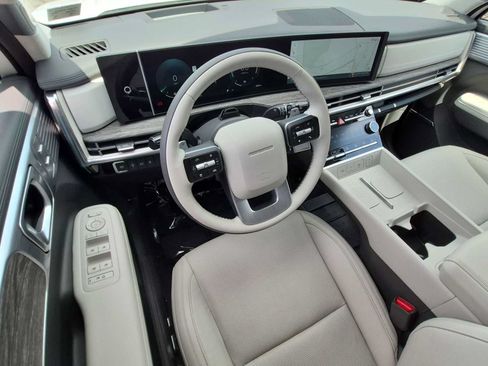 Used 2025 Hyundai Santa Fe Calligraphy AWD/4WD image 10