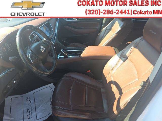 Used 2018 Buick Enclave Avenir w/ Avenir Technology Package AWD/4WD image 11