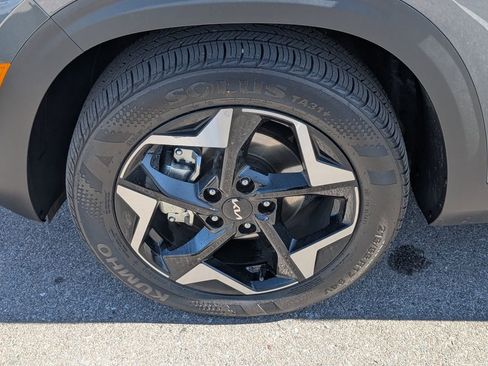 Used 2025 Kia Seltos S FWD image 23