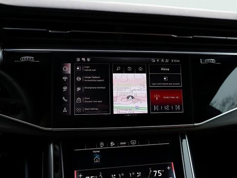 Used 2025 Audi Q8 Premium Plus image 25