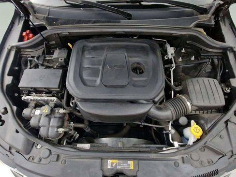 Used 2022 Jeep Grand Cherokee Laredo X image 12