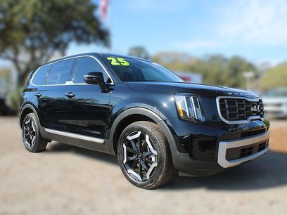 Used 2025 Kia Telluride S