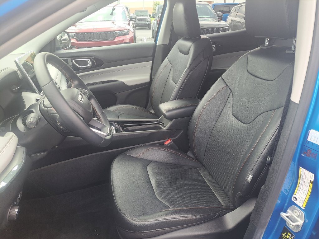Certified 2022 Jeep Compass Limited AWD/4WD image 27