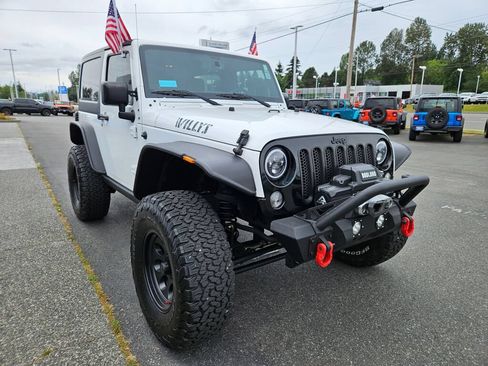 Used 2015 Jeep Wrangler Sport AWD/4WD image 7