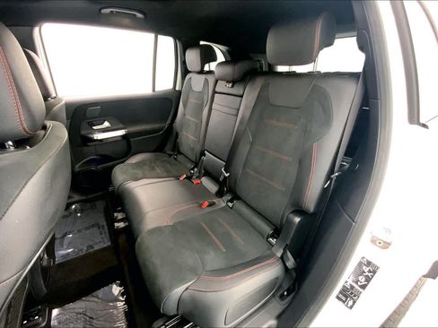 Used 2023 Mercedes-Benz EQB 250+ image 17