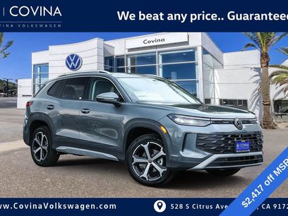 New 2025 Volkswagen Tiguan SE