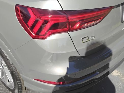 New 2025 Audi Q3 2.0T Premium image 9