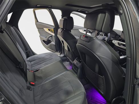 Used 2023 Audi A4 2.0T Prestige image 13