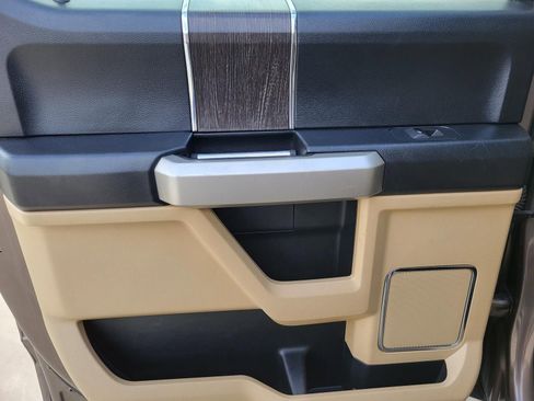 Used 2021 Ford F350 Lariat w/ Lariat Ultimate Package image 11