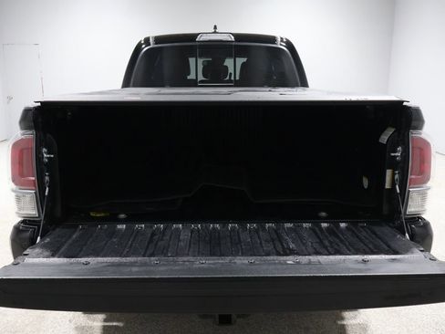 Used 2023 Toyota Tacoma TRD Sport image 4