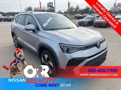 Used 2025 Volkswagen Taos SE AWD/4WD image 7