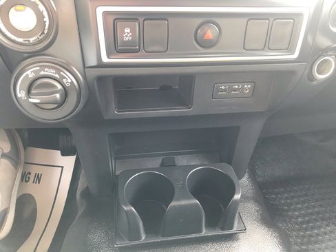 Used 2019 Nissan Titan S image 17