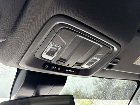 Used 2024 Chevrolet Silverado 2500 LT image 34