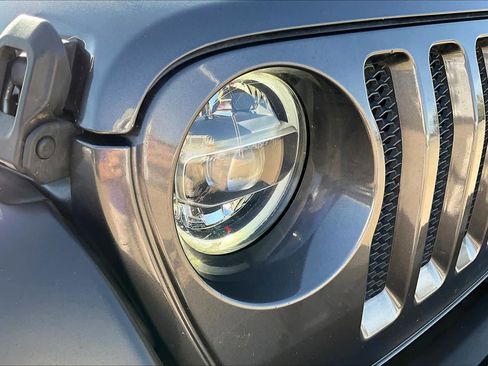 Used 2021 Jeep Wrangler Unlimited Sport image 25