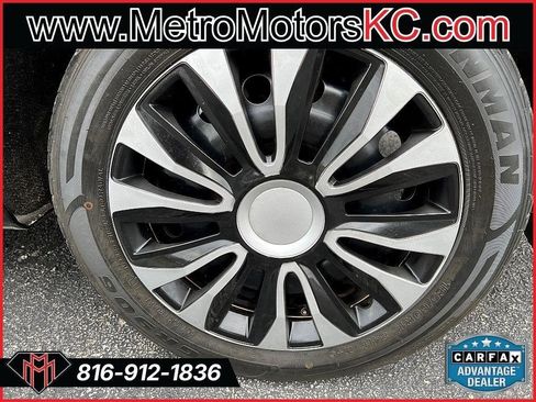 Used 2018 Ford Fiesta SE FWD image 13
