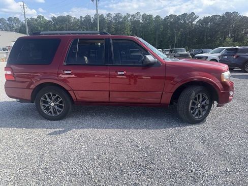 Used 2017 Ford Expedition Limited w/ Equipment Group 301A RWD image 3