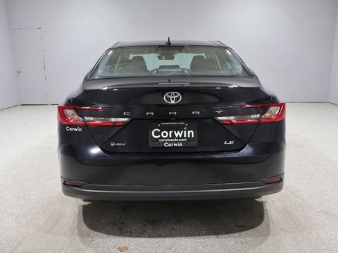 Used 2025 Toyota Camry LE w/ Convenience Package FWD image 3