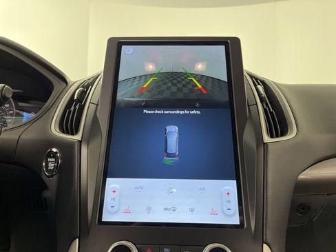 Used 2024 Ford Edge SEL image 22