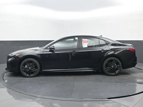 New 2026 Toyota Camry Hybrid FWD image 21