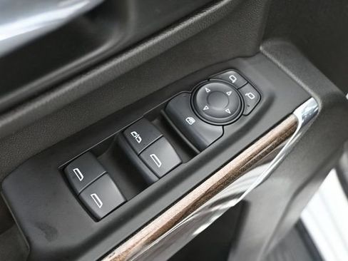 Used 2022 Chevrolet Silverado 2500 LT AWD/4WD image 23