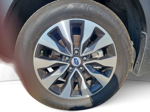 Used 2025 Subaru Outback Limited AWD/4WD image 20