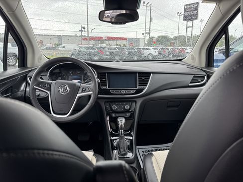 Used 2020 Buick Encore Preferred w/ Safety Package image 24